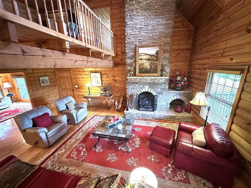 Gorgeous Turn-Key Lakefront Home on Barren River Lake! Wake up - photo 37