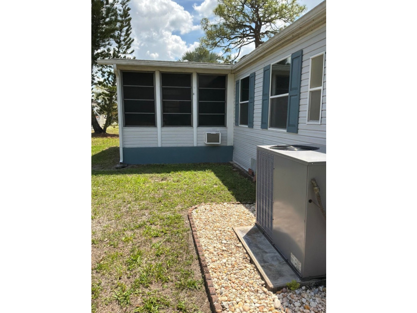 Spacious Home in Active 55+ Community (40+ Allowed) - Move-In - photo 6