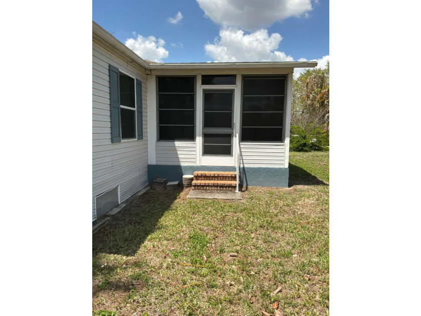 Spacious Home in Active 55+ Community (40+ Allowed) - Move-In - photo 7