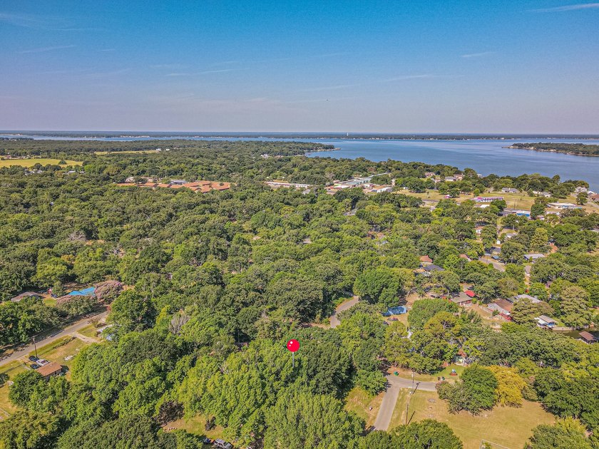 Cleared, Tree-Covered Lot Near Cedar Creek Lake - Ready for Your - photo 6