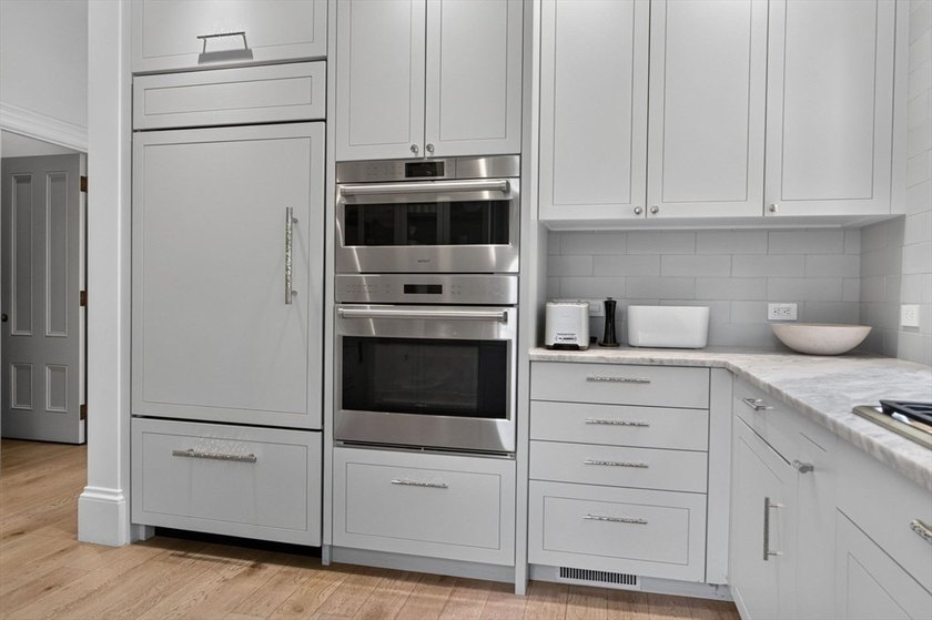 ***OFFER DEADLINE Tuesday 07/28 at 6:00PM*** Welcome to this - photo 11