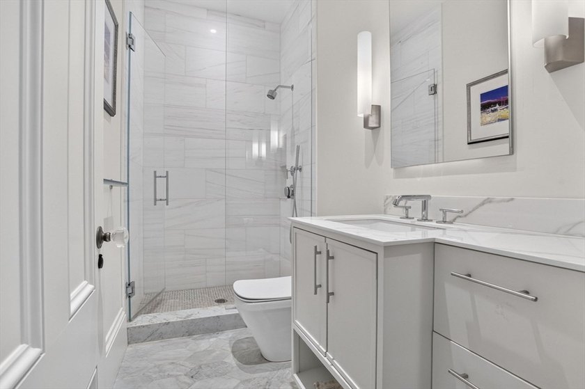 ***OFFER DEADLINE Tuesday 07/28 at 6:00PM*** Welcome to this - photo 18