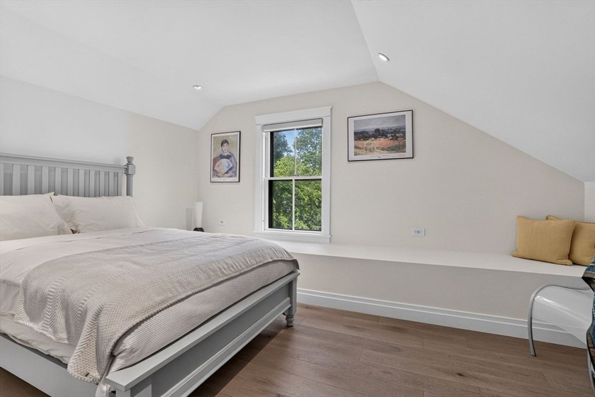 ***OFFER DEADLINE Tuesday 07/28 at 6:00PM*** Welcome to this - photo 28