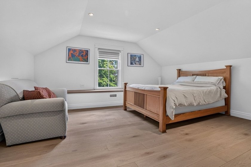 ***OFFER DEADLINE Tuesday 07/28 at 6:00PM*** Welcome to this - photo 30