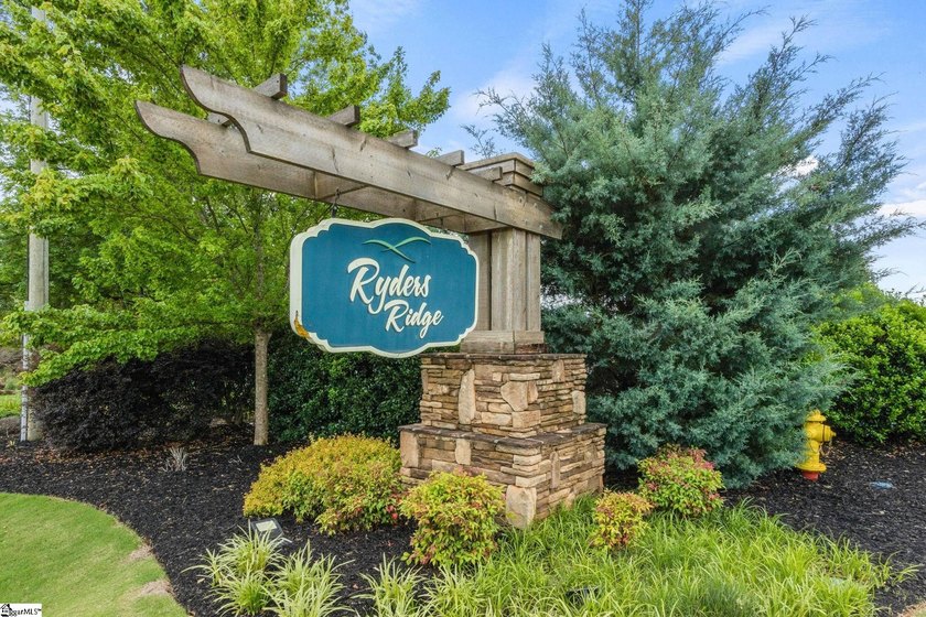 Welcome home to 5 Ryders Way in Taylors! Situated on nearly half - photo 31