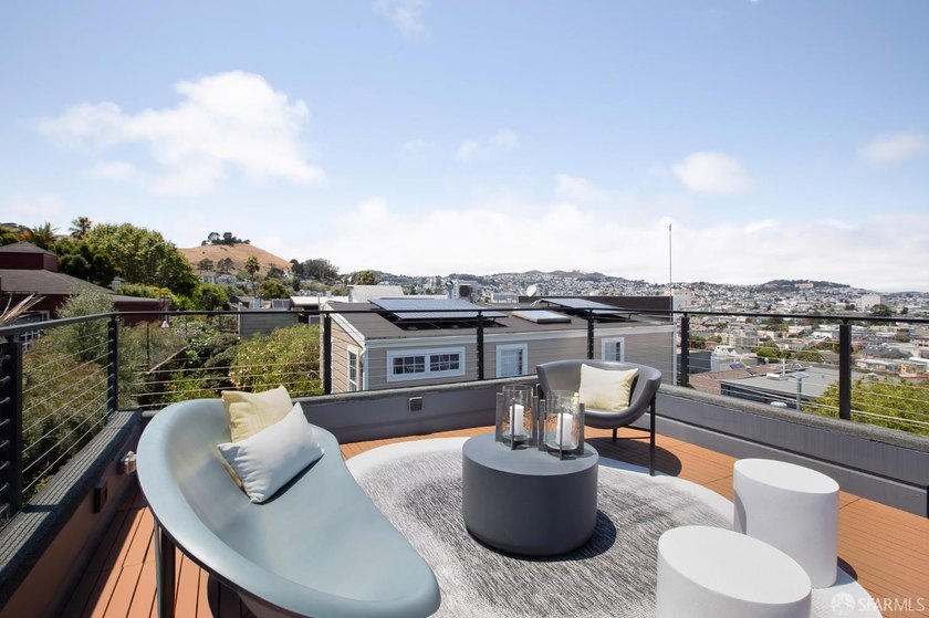 Set on Bernal Heights' North Slope, this updated duplex offers a - photo 24