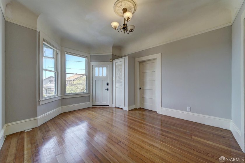 Set on Bernal Heights' North Slope, this updated duplex offers a - photo 35