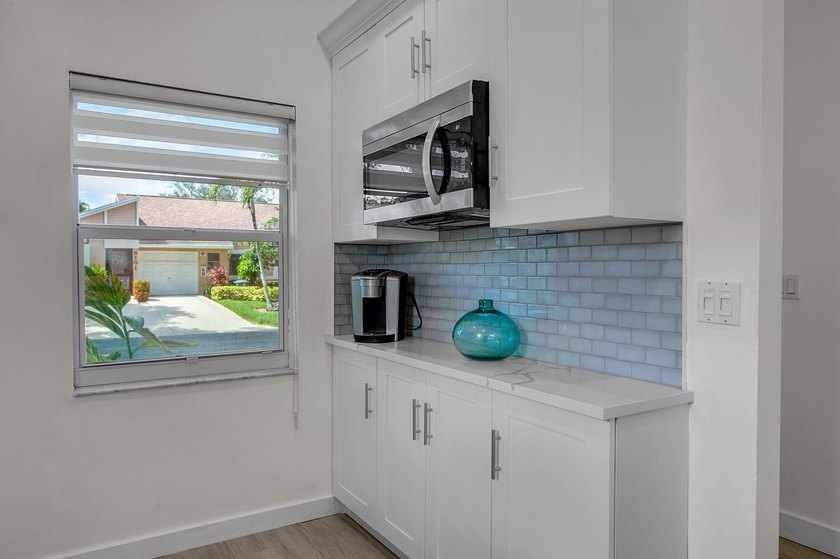NEW, NEW, NEW!! Priced to SELL!!!! Completely renovated and - photo 7