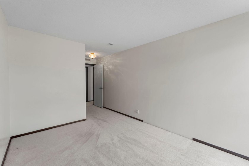 Back on the market after some wonderful updates. Discover this - photo 28