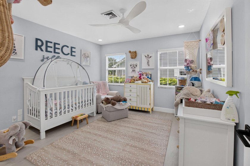 THIS BEAUTIFUL UPDATED 3 BEDROOM 2 BATH VILLA IS READY FOR A NEW - photo 29