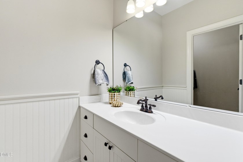 Located in the exclusive Fairview Manor section of Wakefield - photo 34