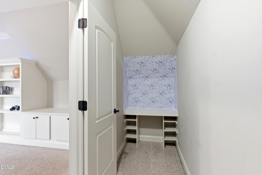 Located in the exclusive Fairview Manor section of Wakefield - photo 38