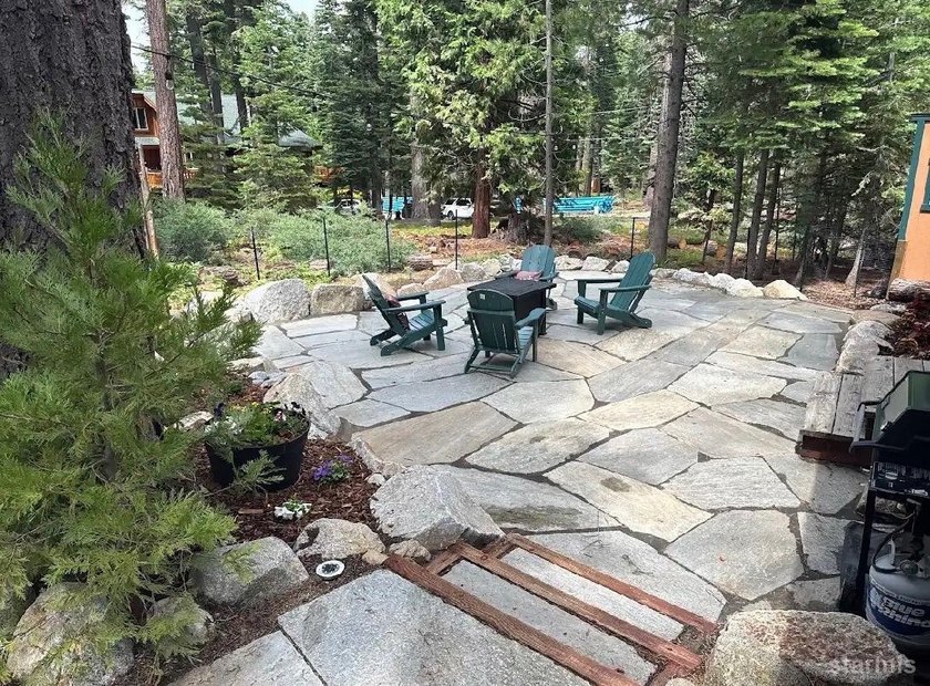 Where alpine serenity and thoughtful modern updates converge - photo 21