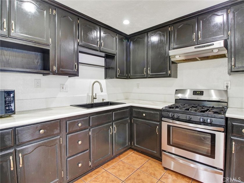 Beautifully maintained single-family residence located in the - photo 8