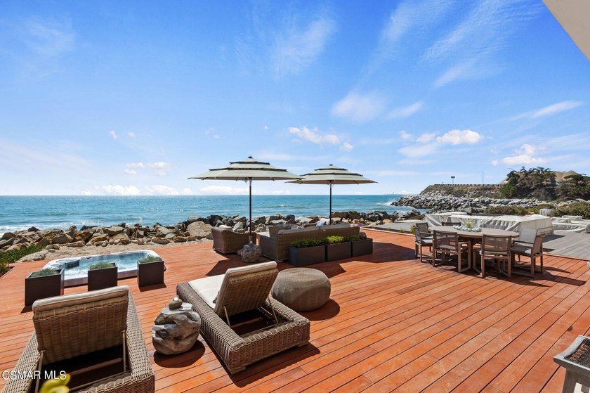 Absolutely exquisite newer built ocean front contemporary - photo 27