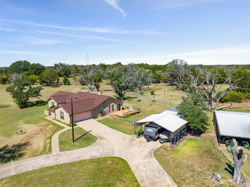3.7 scenic acres, an impressive workshop, and just minutes from - photo 6