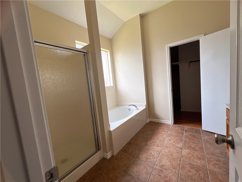 **Seller is offering a significant price reduction-don't miss - photo 17