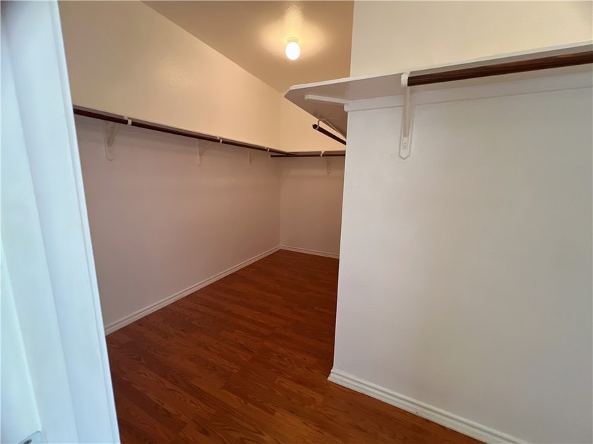 **Seller is offering a significant price reduction-don't miss - photo 18