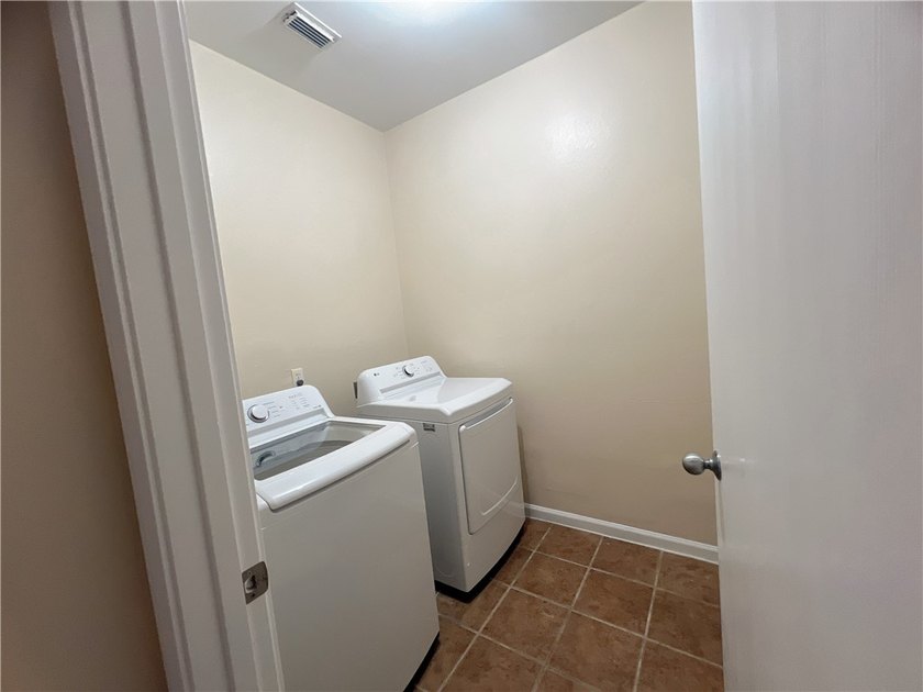 **Seller is offering a significant price reduction-don't miss - photo 20