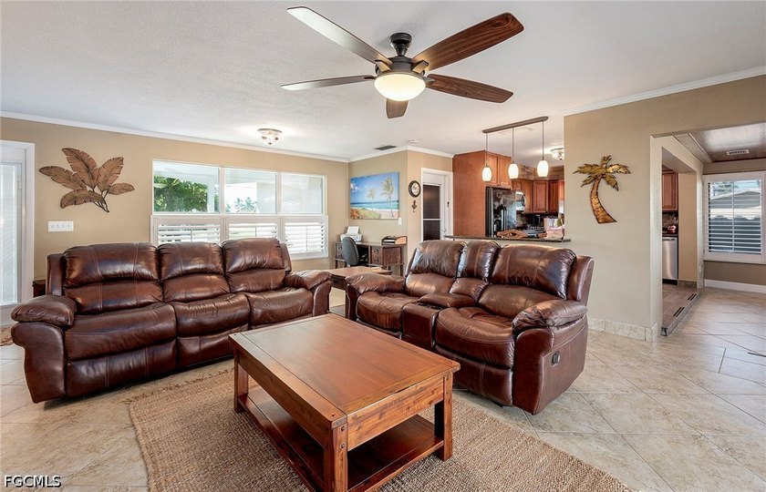 Welcome to your slice of paradise in Southwest Florida. Nestled - photo 14