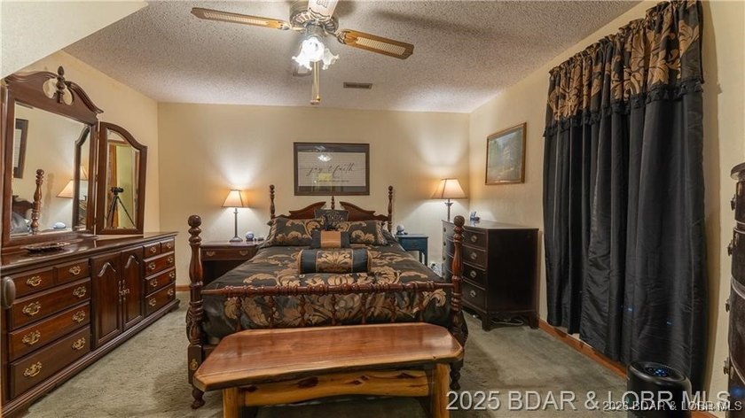 Own a piece of historic Old Linn Creek with this beautiful and - photo 12
