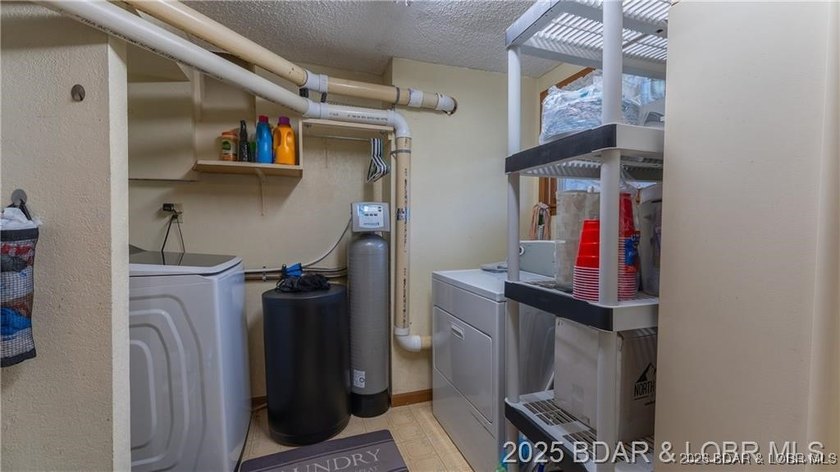 Own a piece of historic Old Linn Creek with this beautiful and - photo 26