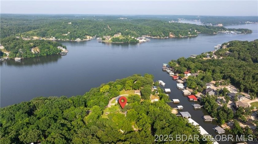 Own a piece of historic Old Linn Creek with this beautiful and - photo 32