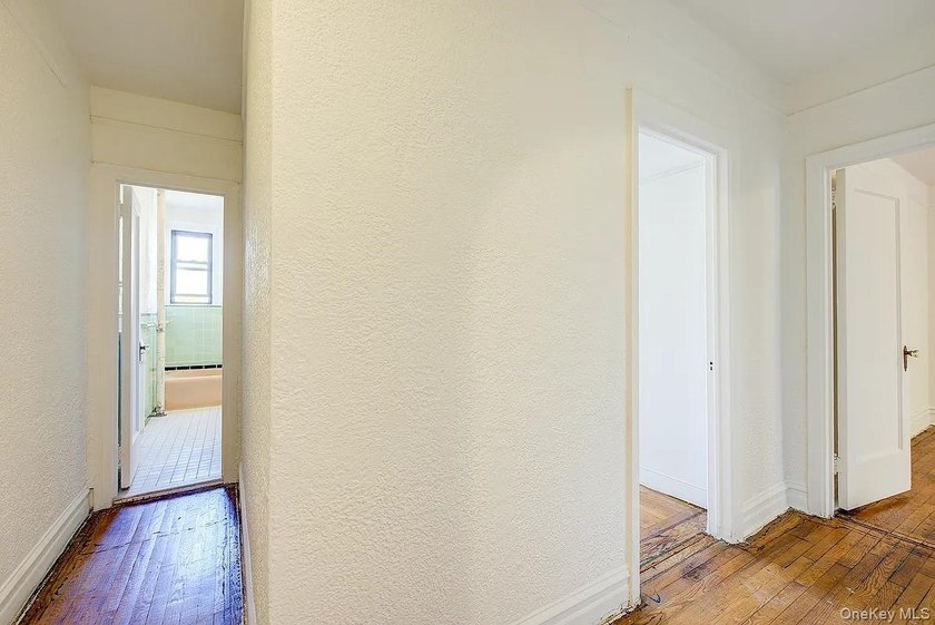 THE UNIT: Welcome to #4J - a sought-after, most-wanted floor - photo 21