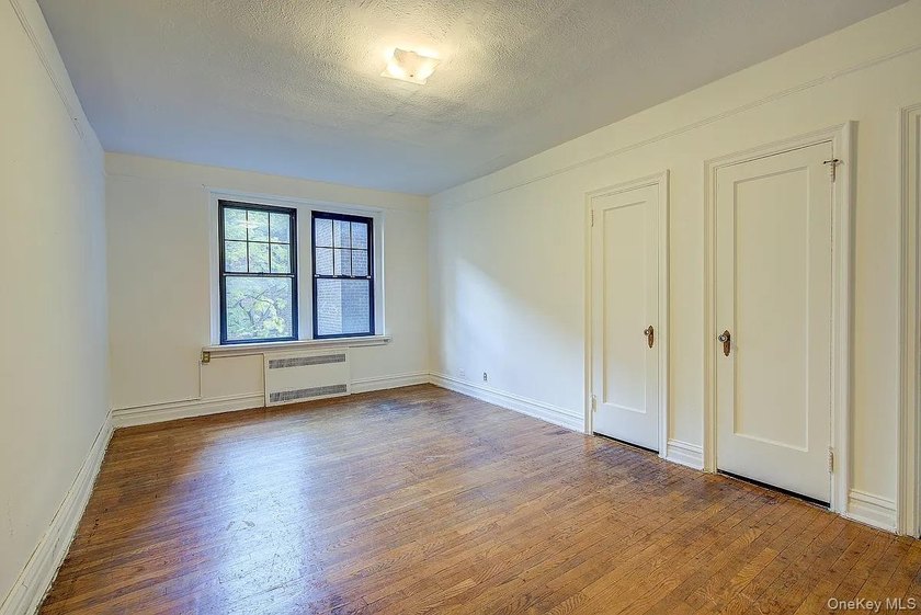 THE UNIT: Welcome to #4J - a sought-after, most-wanted floor - photo 34