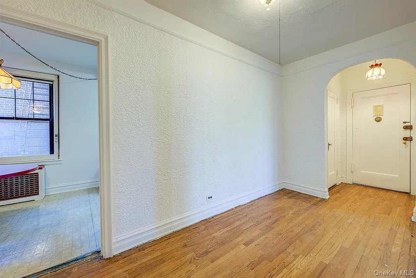THE UNIT: Welcome to #4J - a sought-after, most-wanted floor - photo 43