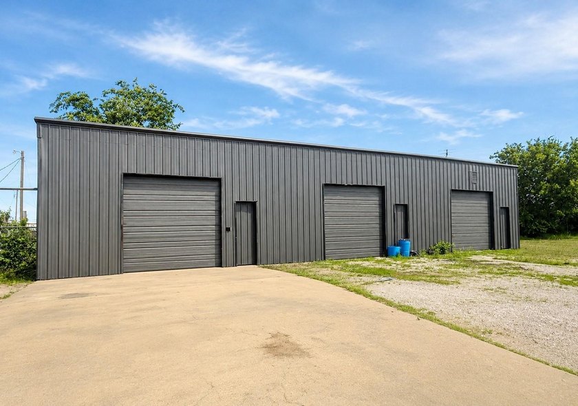 Prime Commercial Opportunity - Over 12,500 Sq. Ft. on 1.65 Acres - photo 8