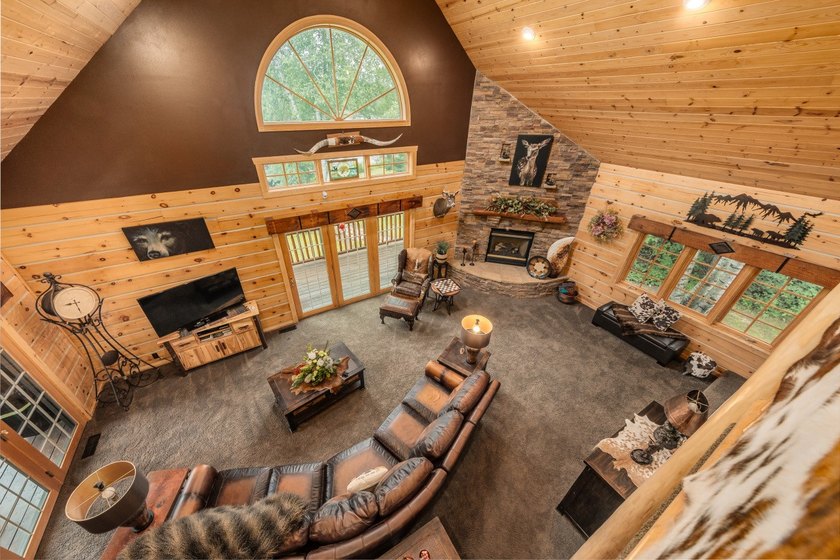 Be prepared to pick your jaw up off the floor upon entering this - photo 21