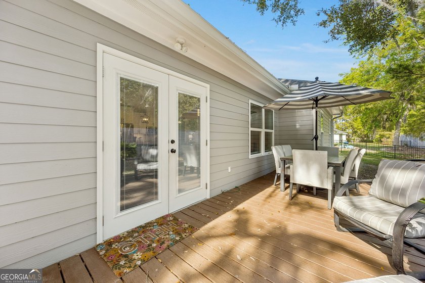 Step into this beautifully designed 4-bedroom, 2-bath home that - photo 32