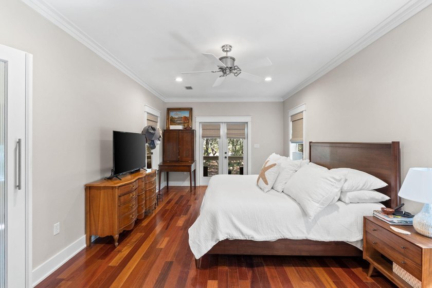 This 4bd PLUS carriage house is tucked away on a secluded - photo 22