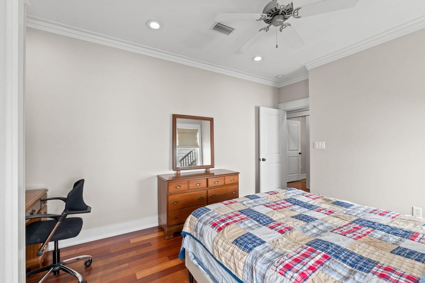 This 4bd PLUS carriage house is tucked away on a secluded - photo 43