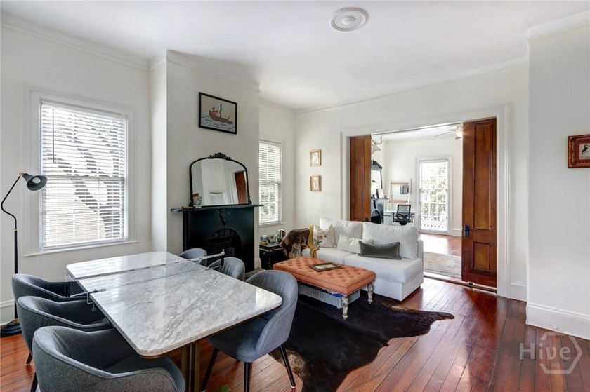 Awesome Condo at Forsyth Park with STVR license. Buyer is - photo 8