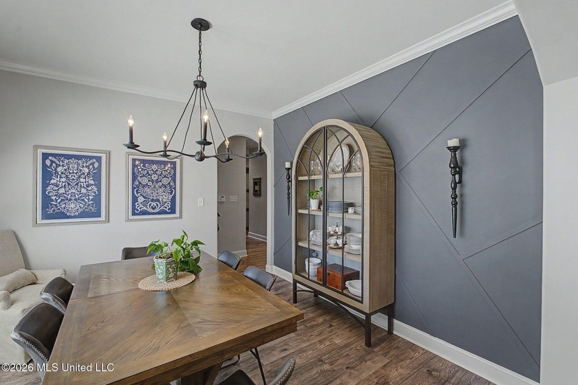 Lewisburg School Zone ~ Lake &amp; Sunset Views ~ Open Concept ~ - photo 13