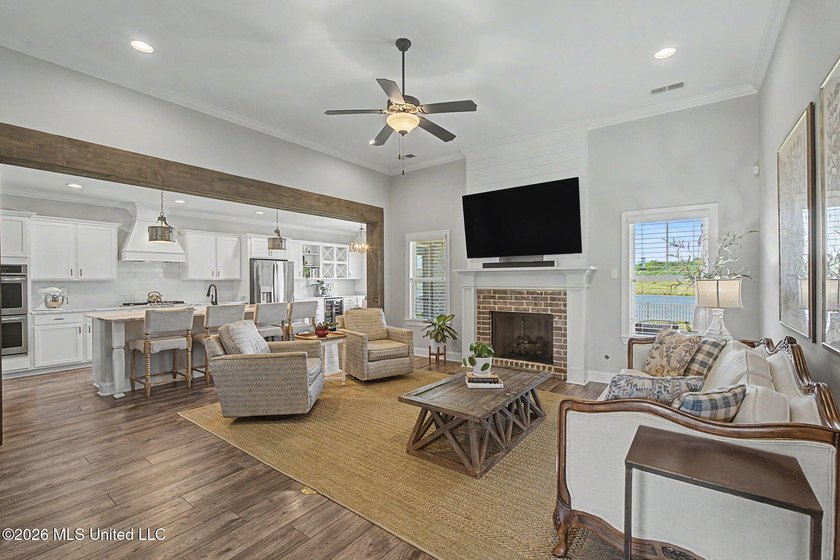 Lewisburg School Zone ~ Lake &amp; Sunset Views ~ Open Concept ~ - photo 15