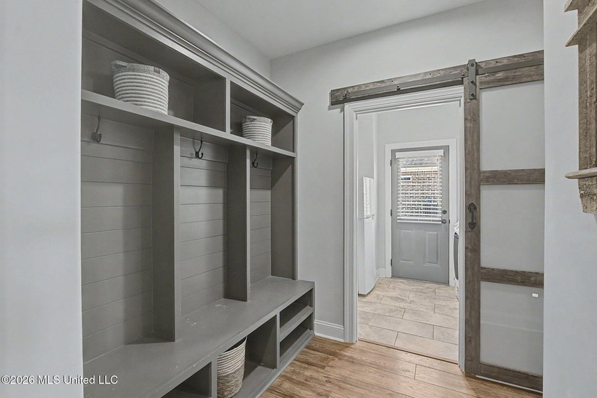 Lewisburg School Zone ~ Lake &amp; Sunset Views ~ Open Concept ~ - photo 39