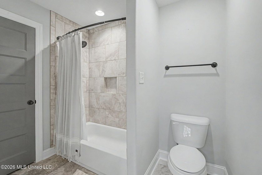 Lewisburg School Zone ~ Lake &amp; Sunset Views ~ Open Concept ~ - photo 46