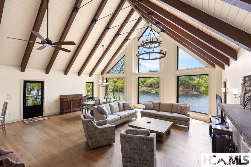 Fully reimagined lakefront on Lake Toxaway. The sellers - photo 17