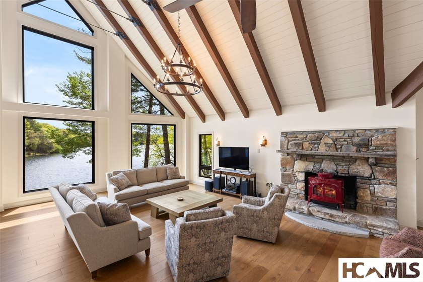 Fully reimagined lakefront on Lake Toxaway. The sellers - photo 18