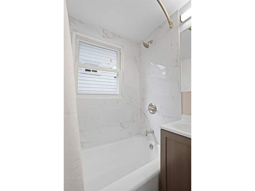 Fresh renovations and a thoughtful layout make this 3-bedroom - photo 22