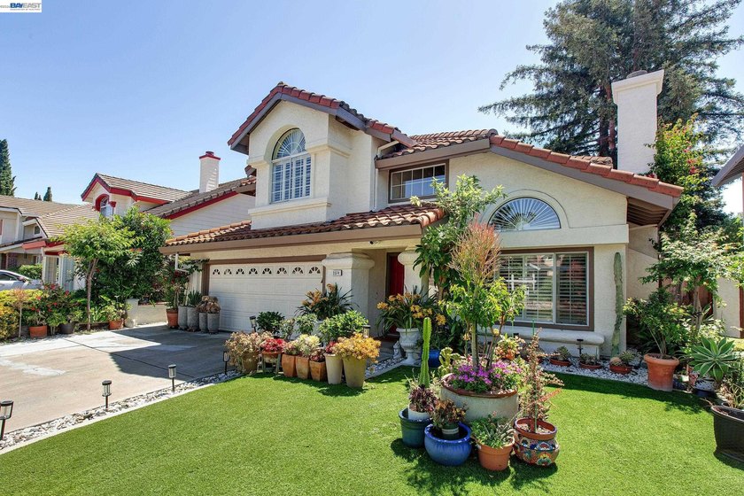 MAJOR PRICE REDUCTION! OPEN HOUSE Saturday June 13, 1:30 PM - - photo 4