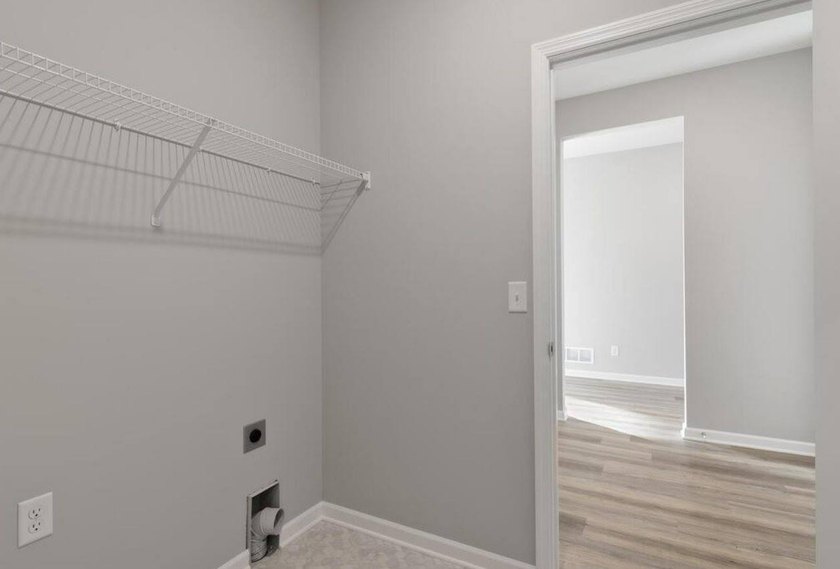 Presenting this well appointed one level on a cul-de-sac lot - photo 12