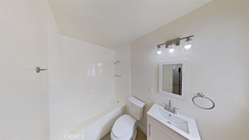 Great opportunity to own a newly remodeled Santa Ana home priced - photo 22