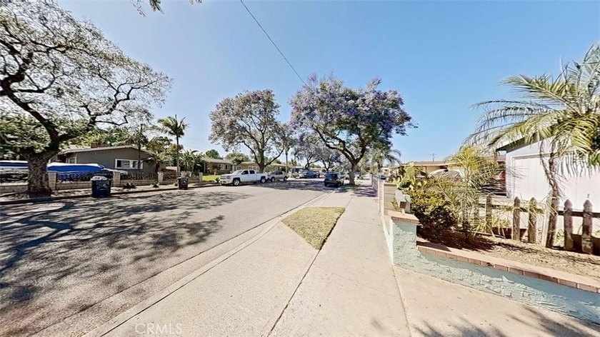 Great opportunity to own a newly remodeled Santa Ana home priced - photo 23