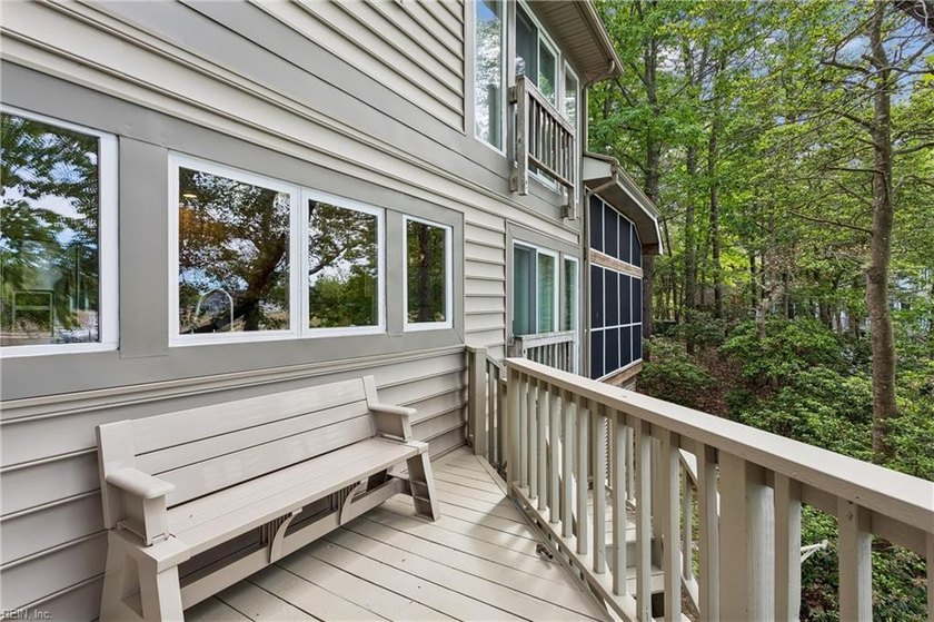 Step into this beautifully updated condo just in time for summer - photo 9