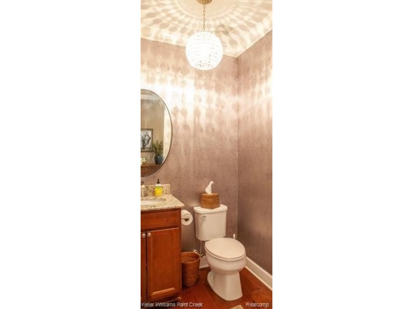 LUXURY maintenance free.... RANCH built by Pinnacle homes in - photo 17