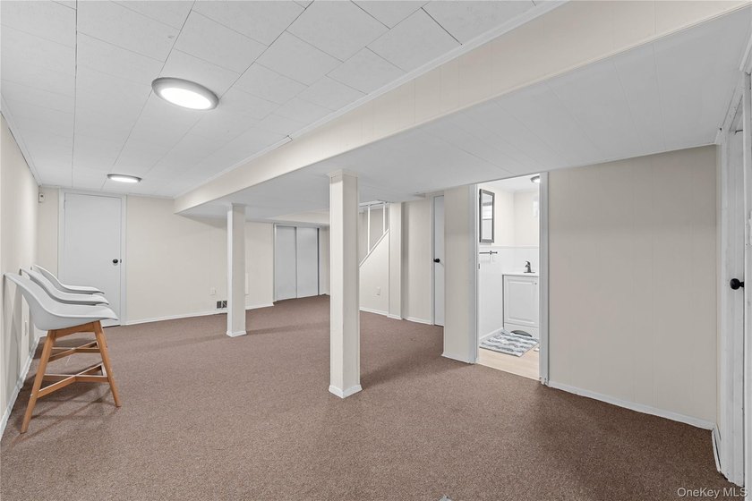 Welcome to Historic Addisleigh Park. This beautifully renovated - photo 32